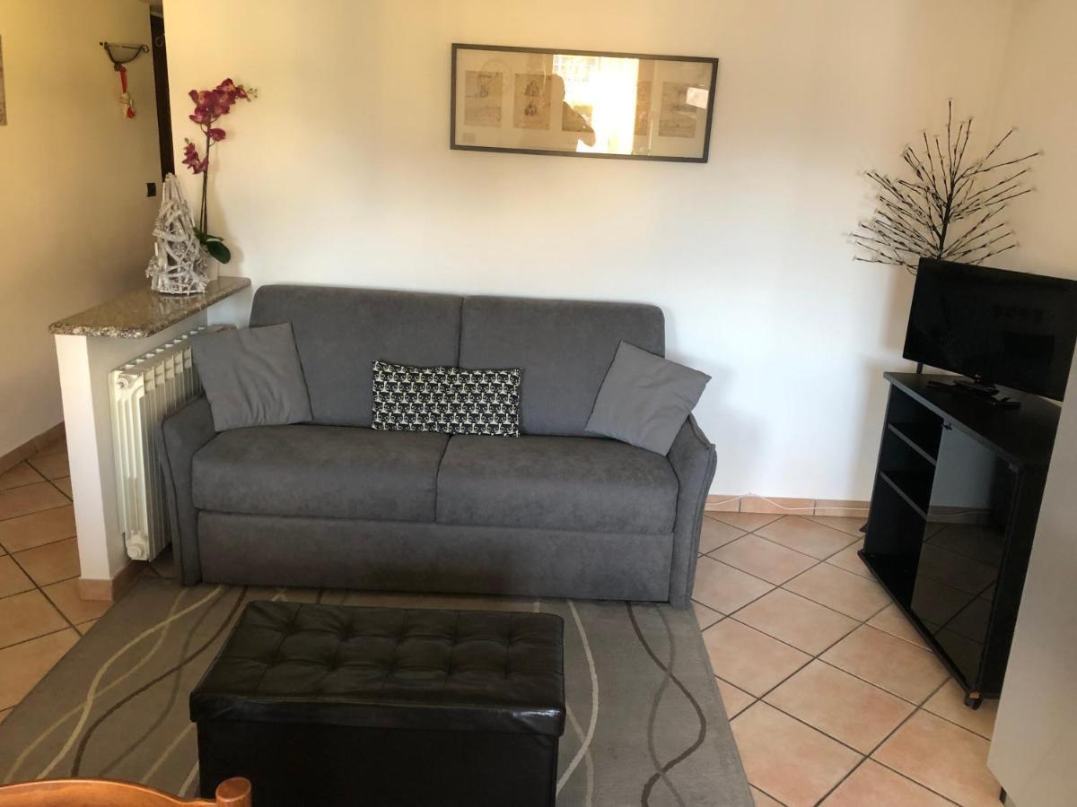 Casa Vacanze Nicoletta Aosta Exteriör bild