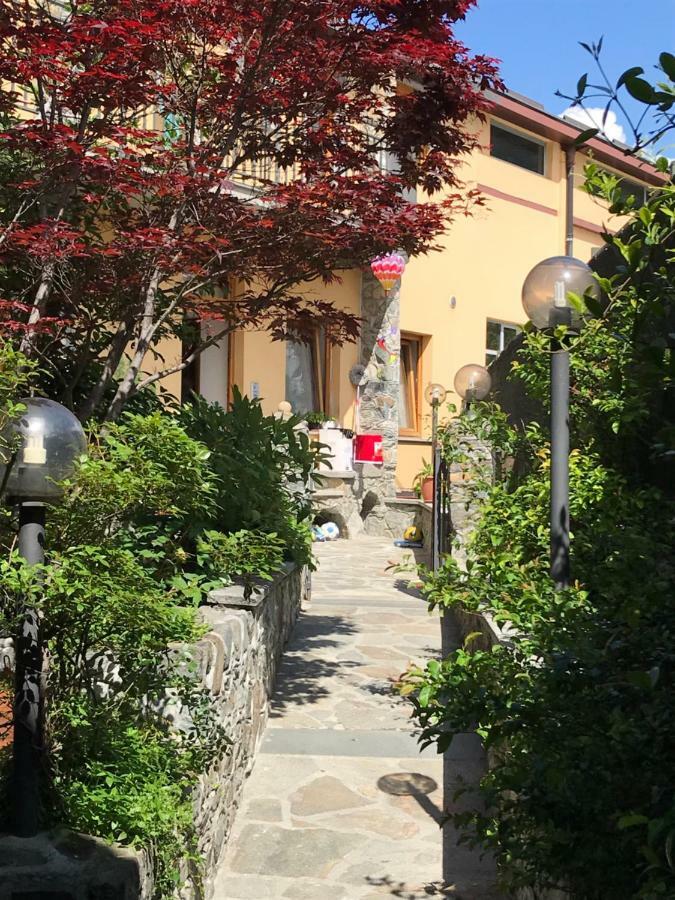 Casa Vacanze Nicoletta Aosta Exteriör bild